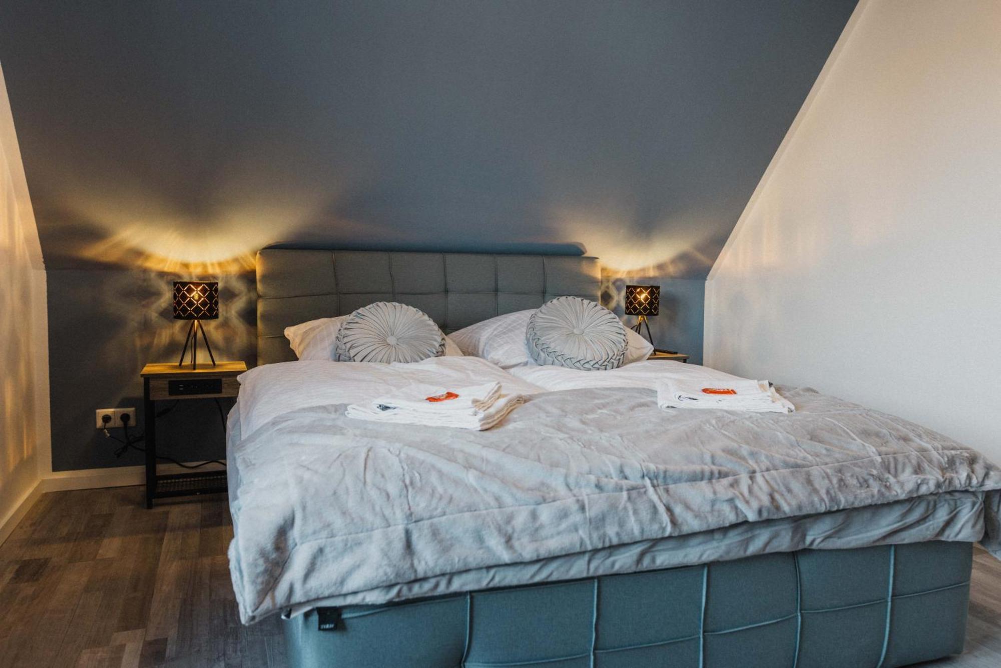 Luxury 4 Bedroom Apartment/Therme Erding/Parking Bagian luar foto